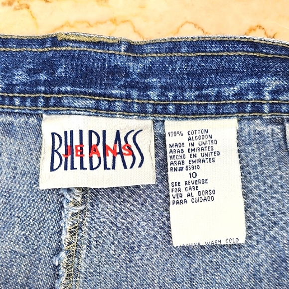 Vintage Bill Blass Jeans Blue Cotton Denim High Rise Pleated Shorts Size 10 - Picture 2 of 3